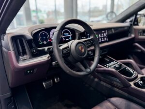 Интерьер Cayenne GTS Coupé