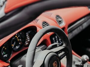 Интерьер Porsche Boxster Spyder