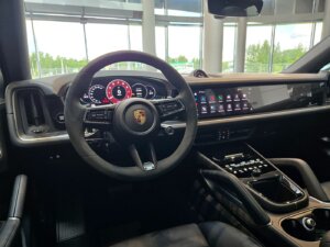 Интерьер Porsche Cayenne Coupé