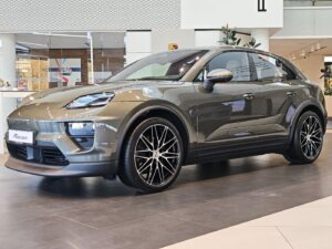 Экстерьер Porsche Macan 4