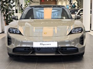 Экстерьер Porsche Taycan Turbo S Sport Turismo