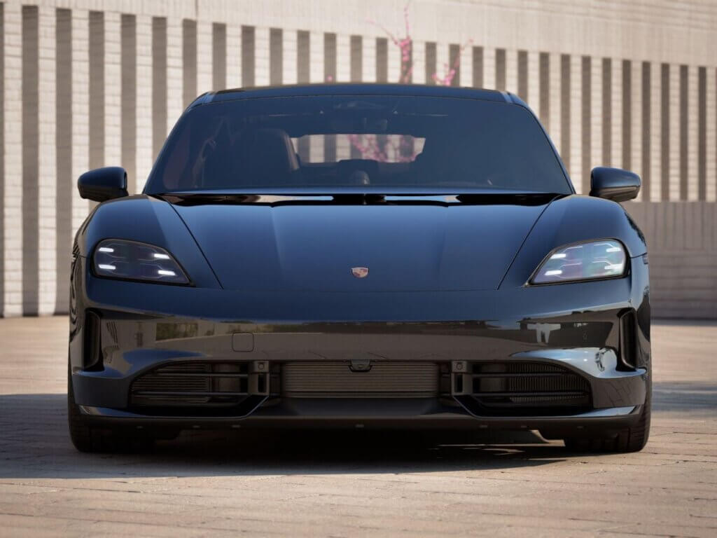  2025 Porsche Taycan 4